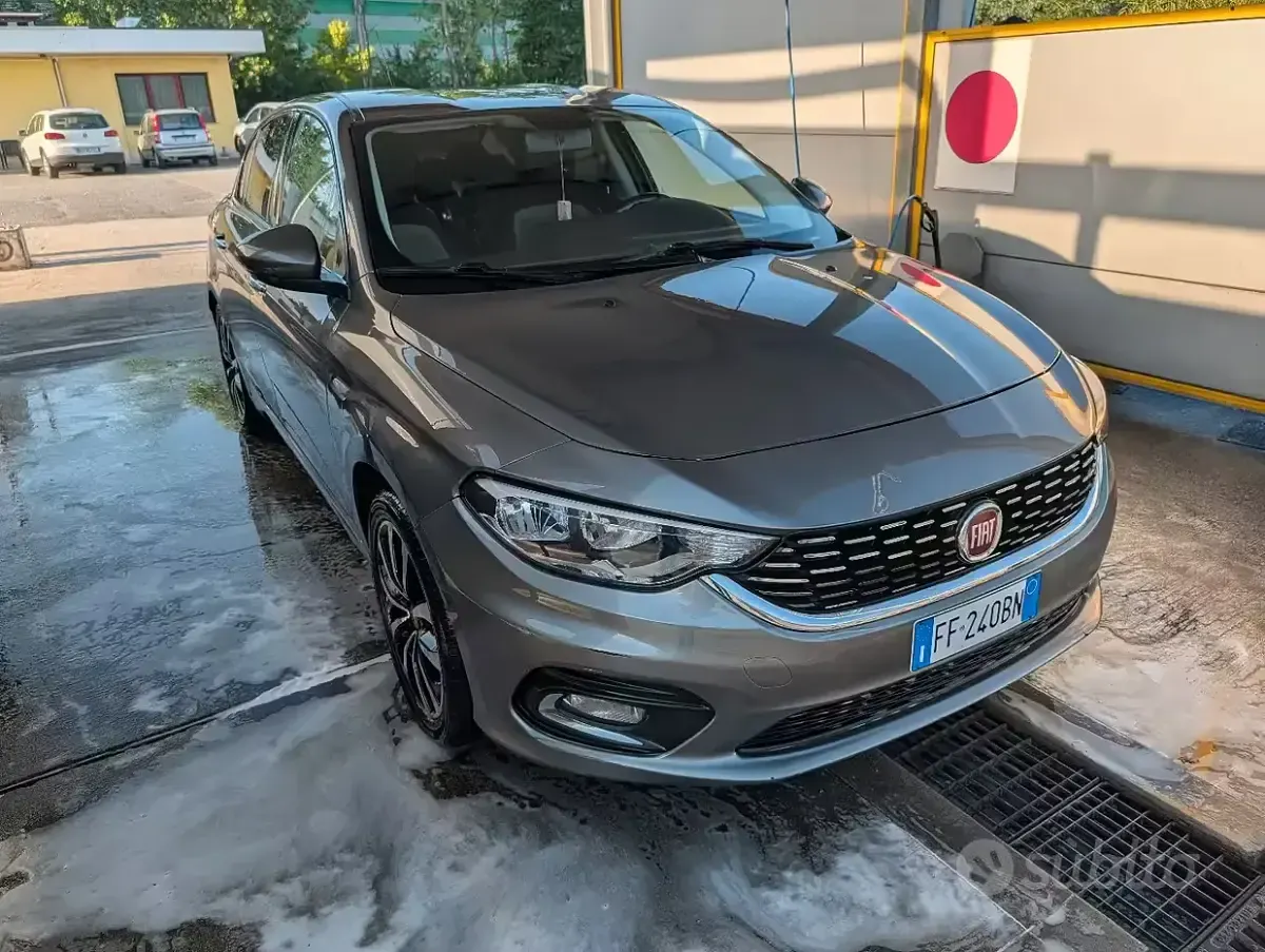 Usata Fiat Tipo 95 CV (69 kW) 2016 Berlina