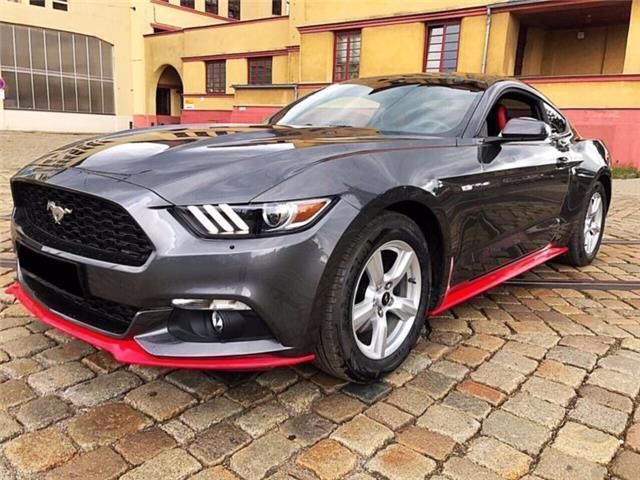 Ford mustang spyder