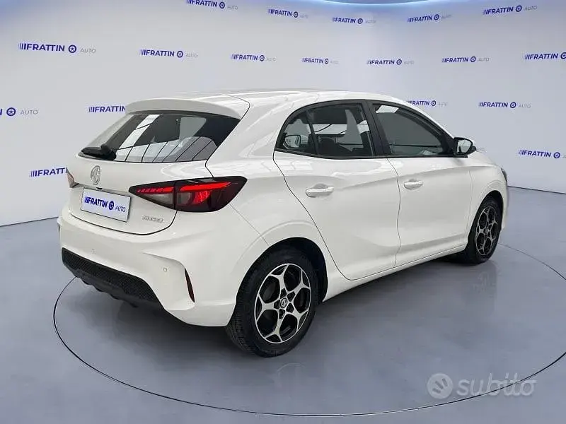 Usata MG MG3 Comfort 116 CV (85 kW) 2025 Bianco dover [wsb]  pastello Utilitaria