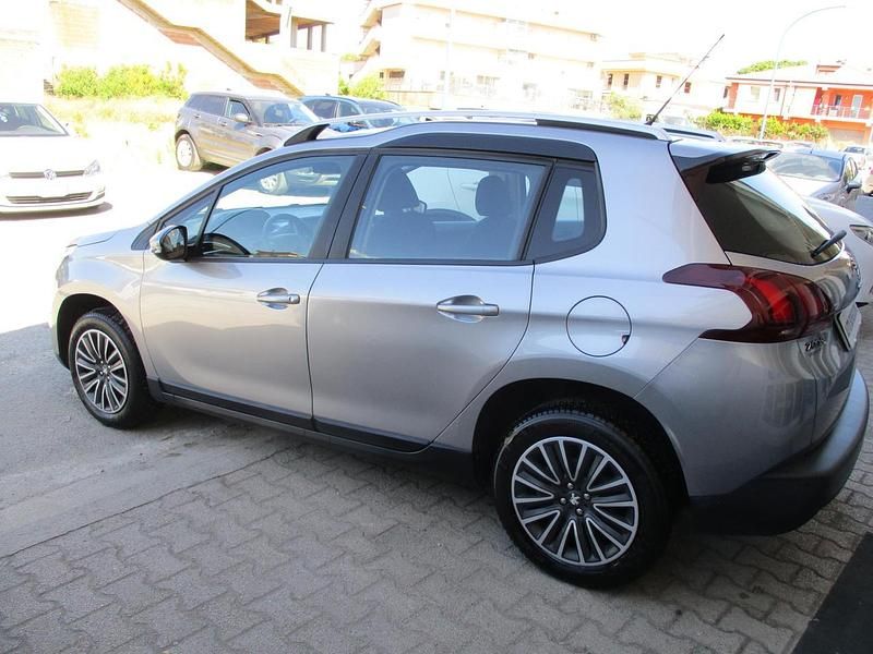 Usata Peugeot 2008 Active 82 CV (60 kW) 2018 Marrone SUV