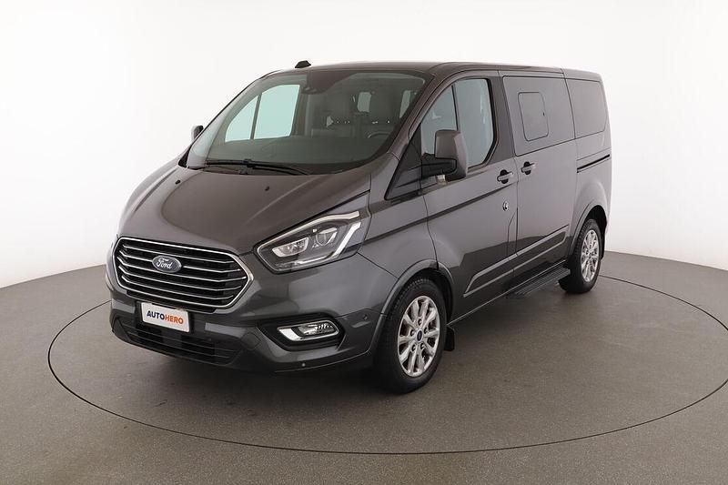 Begagnad Ford Tourneo Custom Titanium X 185 HK (136 kW) 2021 Van