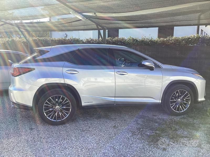 Usata Lexus RX450h+ 2016 Grigio SUV