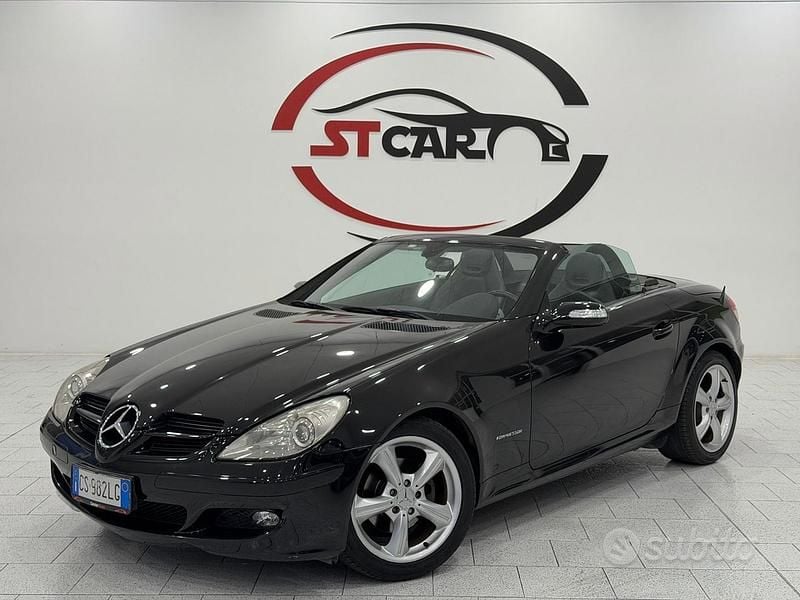 Usata Mercedes SLK200 163 CV (119 kW) 2005 Nero Cabrio