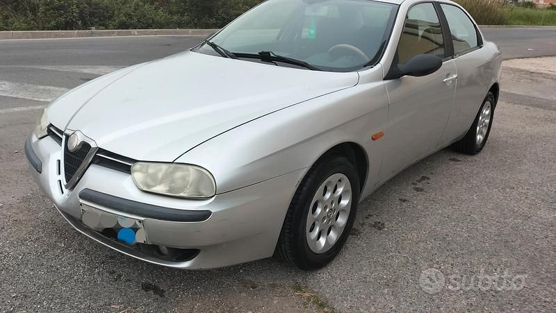 Usata Alfa Romeo 156 144 CV (105 kW) 1998 Grigio Berlina