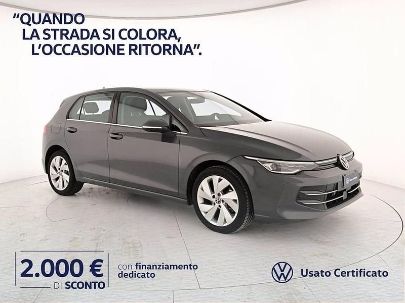 Usata VW Golf VIII Style 150 CV (110 kW) 2025 Dolphin grey metallizzato Berlina