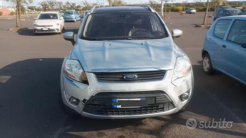 Usata Ford Kuga 163 CV (119 kW) 2014 Grigio SUV