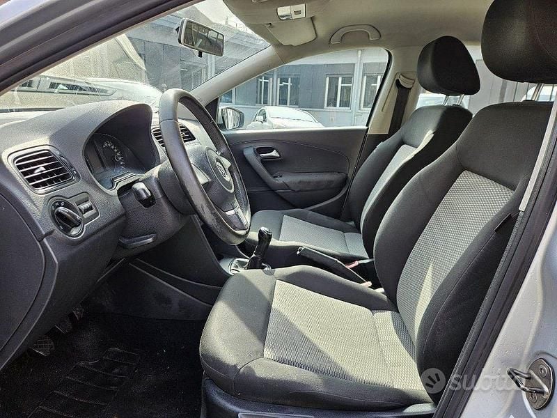 Usata VW Polo Comfortline 70 CV (51 kW) 2013 Grigio Utilitaria