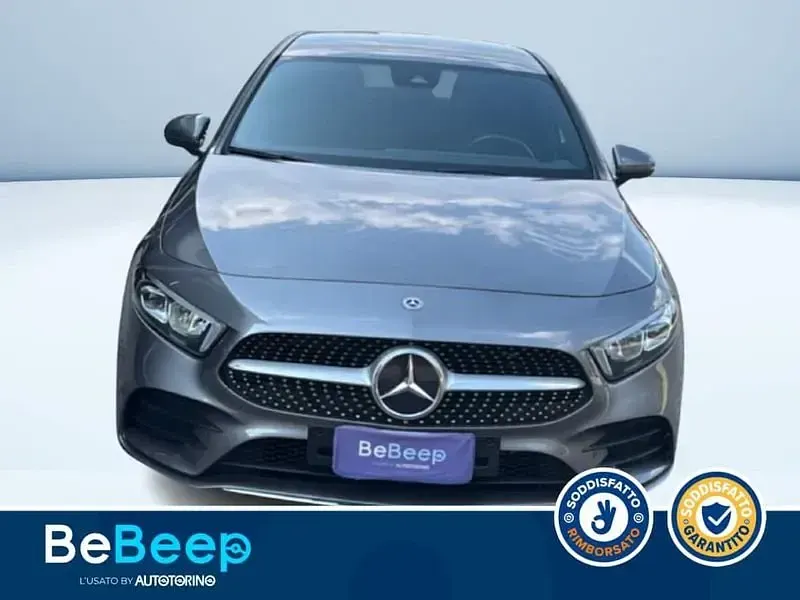 Usata Mercedes A200 Premium 150 CV (110 kW) 2019 Grigio metallizzato Berlina