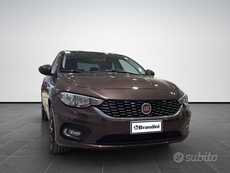 Occasion Fiat Tipo Opening Edition 120 ch (88 kW) 2015 Marron Berline