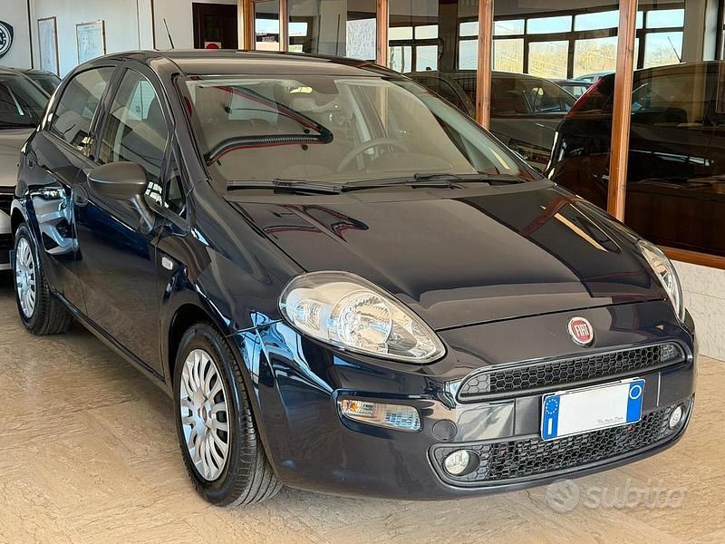 Usata Fiat Punto Street 95 CV (69 kW) 2018 Blu Utilitaria