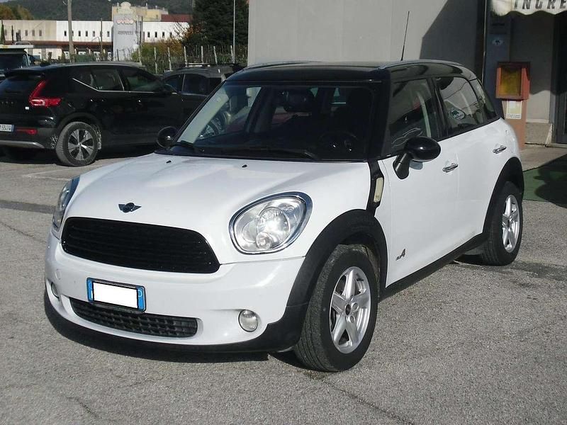 Bianco Usata 2012 Mini Cooper D Countryman SUV | 8950 € (Buon prezzo) - Immagine 1/4