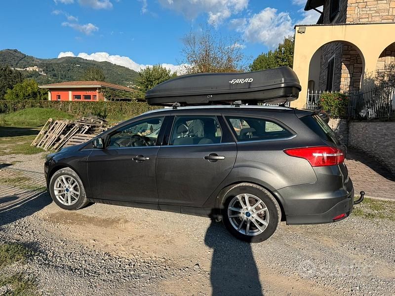 Usata Ford Focus Business Edition 120 CV (88 kW) 2017 Grigio Station wagon