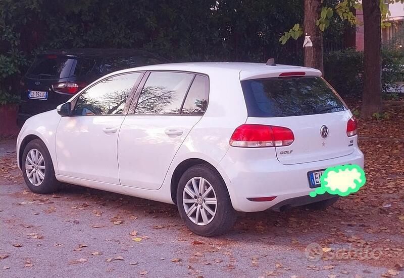 Usata VW Golf VI 102 CV (75 kW) 2011 Bianco Utilitaria