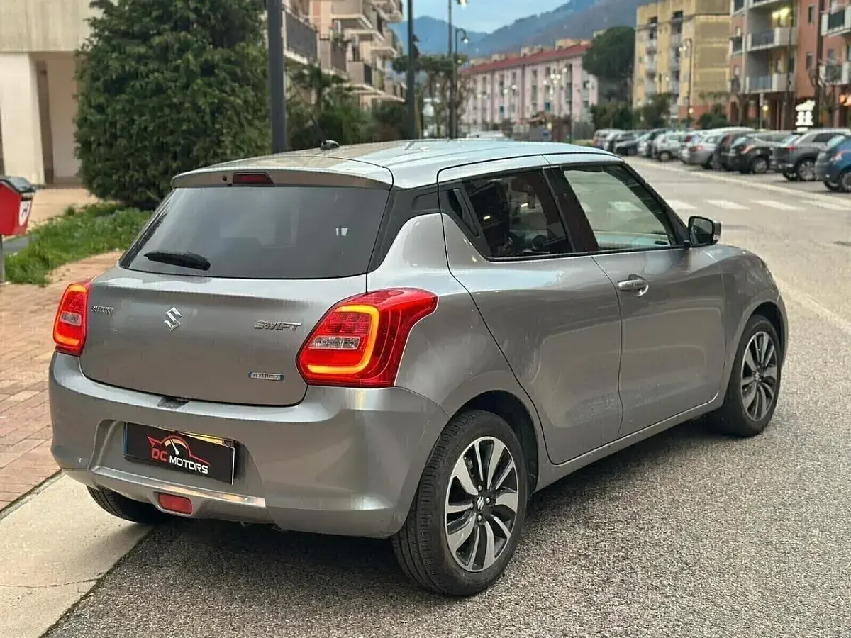 Usata Suzuki Swift 89 CV (65 kW) 2019 Grigio Utilitaria