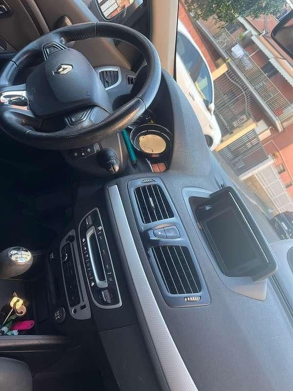 Usata Renault Mégane III 110 CV (80 kW) 2013 Nero Station wagon