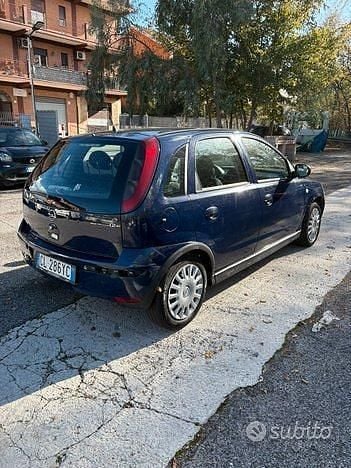 Usata Opel Corsa 2004 Blu Utilitaria