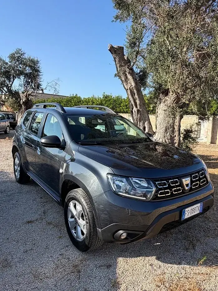 Usata Dacia Duster Comfort 114 CV (83 kW) 2019 Grigio SUV
