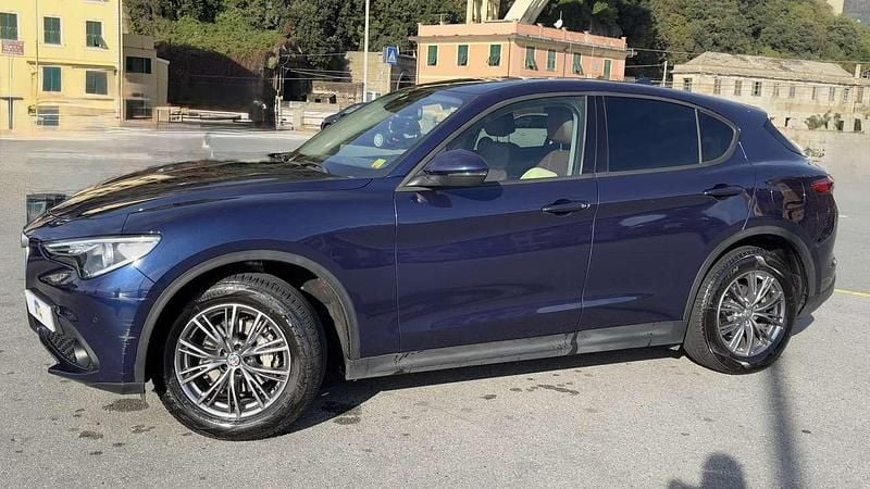Other Usata 2017 Alfa Romeo Stelvio Executive SUV | 13.800 € (Ottimo prezzo) - Immagine 1/4