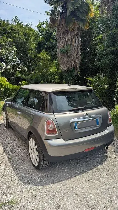 Usata Mini One D 90 CV (66 kW) 2009 Grigio Utilitaria