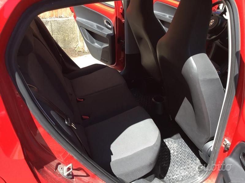 Usata VW up! 68 CV (50 kW) 2016 Rosso Utilitaria