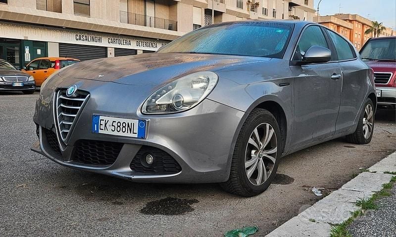 Usata Alfa Romeo Giulietta Distinctive 2011 Grigio Utilitaria