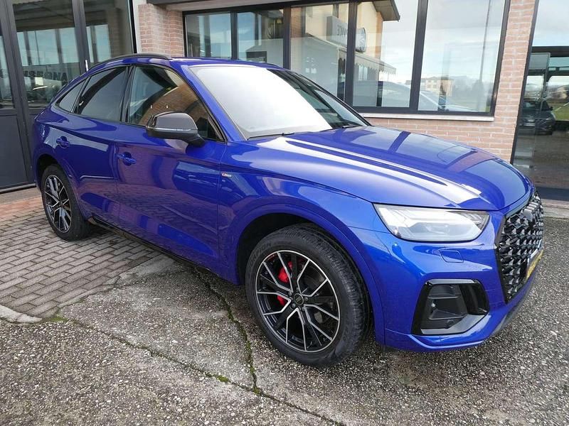 Usata Audi Q5 Sportback S-Line 204 CV (150 kW) 2024 Ultra blue SUV