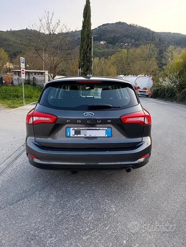 Käytetty Ford Focus Business Edition 95 HP (69 kW) 2021 Harmaa Farmari
