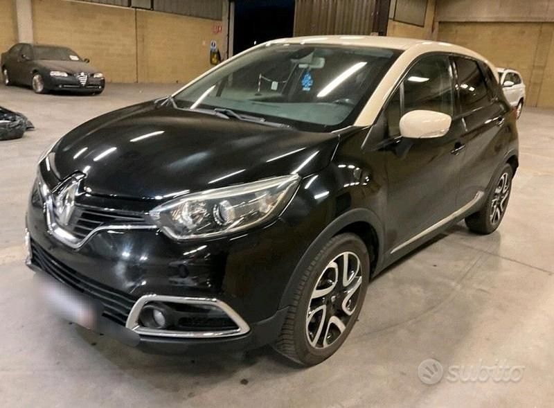 Usata Renault Captur 90 CV (66 kW) 2014 Nero SUV