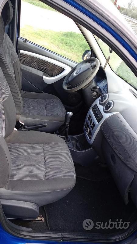 Usata Dacia Logan 70 CV (51 kW) 2010 Blu Station wagon