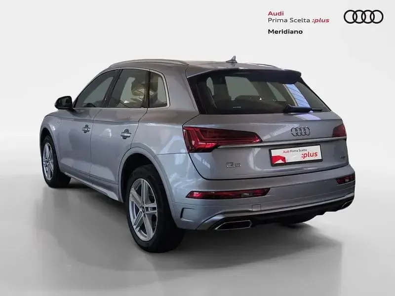 Usata Audi Q5 S-Line 204 CV (150 kW) 2022 Argento floret metallizzato SUV