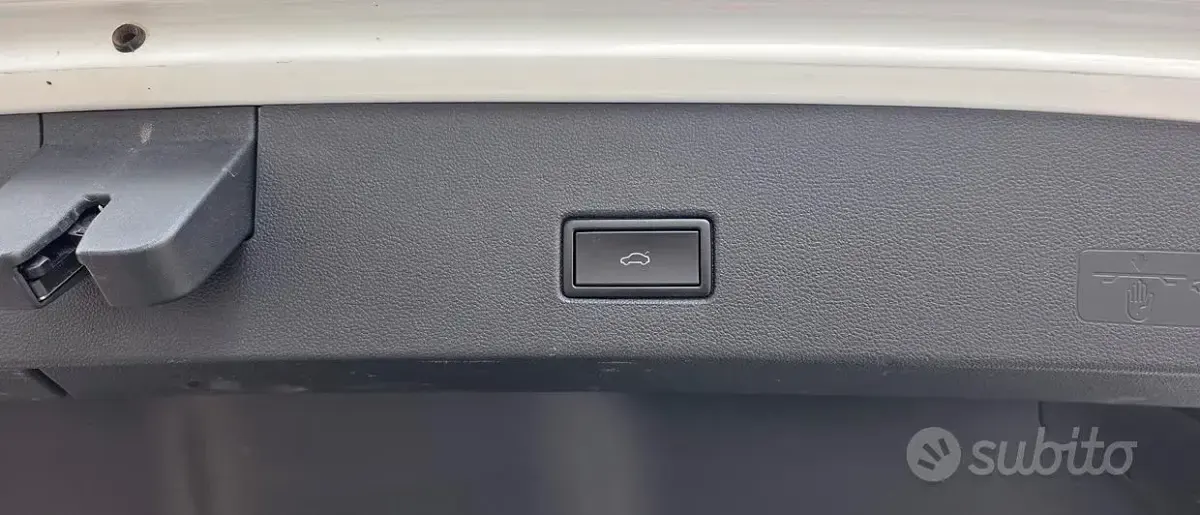 Usata VW T-Roc 116 CV (85 kW) 2019 Bianco SUV