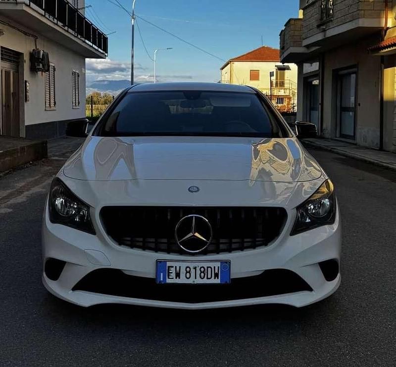 Usata Mercedes CLA200 Premium 136 CV (100 kW) 2014 Bianco Coupé