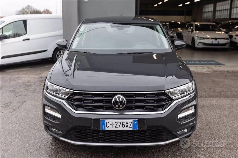 Usata VW T-Roc Style 110 CV (80 kW) 2022 Grigio metallizzato SUV