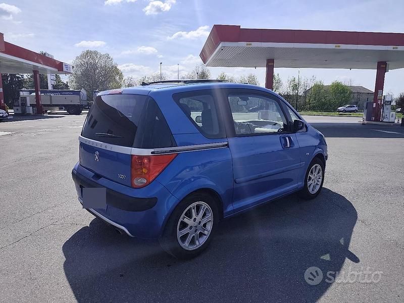 Begagnad Peugeot 1007 109 HK (80 kW) 2005 Blå Minibuss