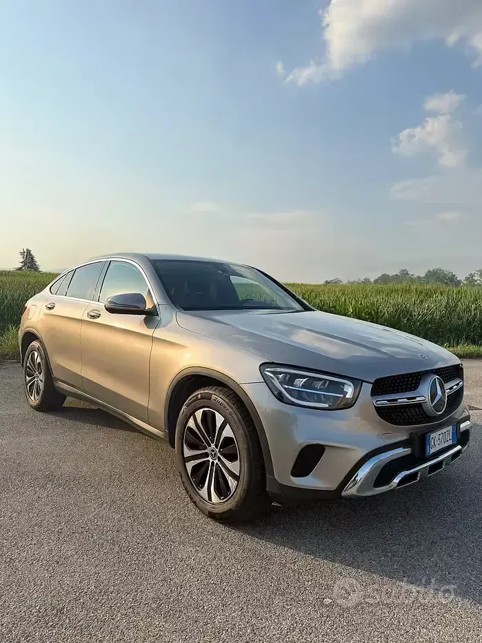 Usata Mercedes GLC200 Premium 163 CV (119 kW) 2022 Grigio SUV