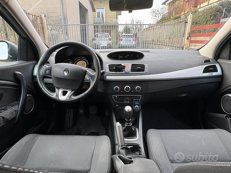 Usata Renault Mégane GrandTour Luxe 110 CV (80 kW) 2010 Grigio Station wagon