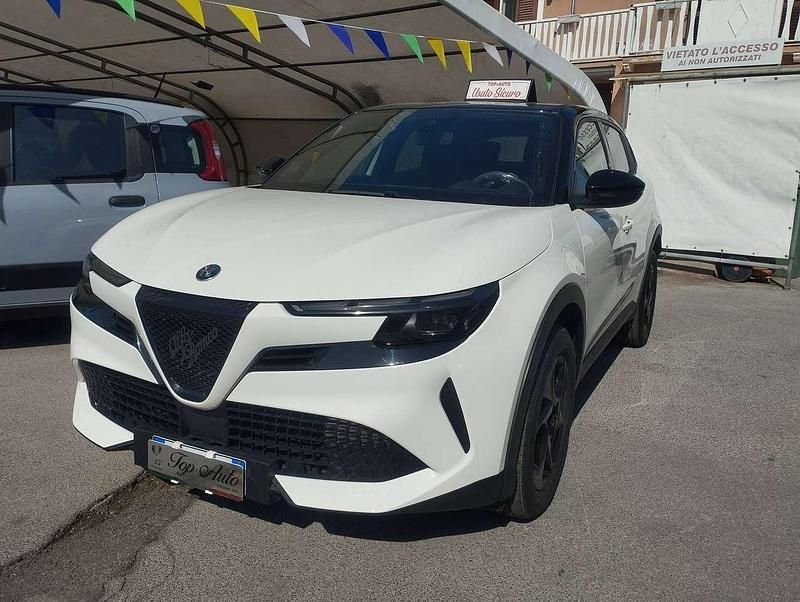 Usata Alfa Romeo Junior Edizione Speciale 136 CV (100 kW) 2024 Bianco SUV