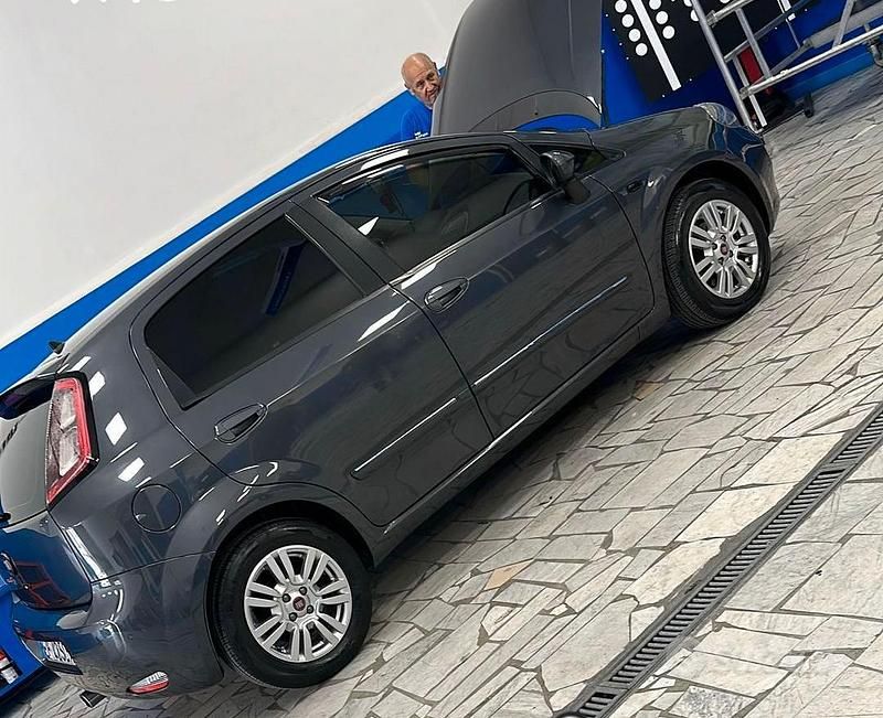 Usata Fiat Punto 95 CV (69 kW) 2013 Grigio Utilitaria