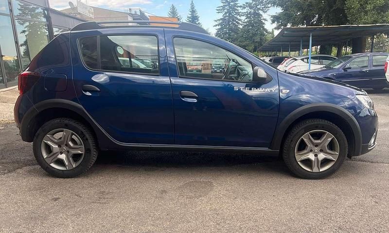 Usata Dacia Sandero Prestige 90 CV (66 kW) 2018 Blu/azzurro Berlina