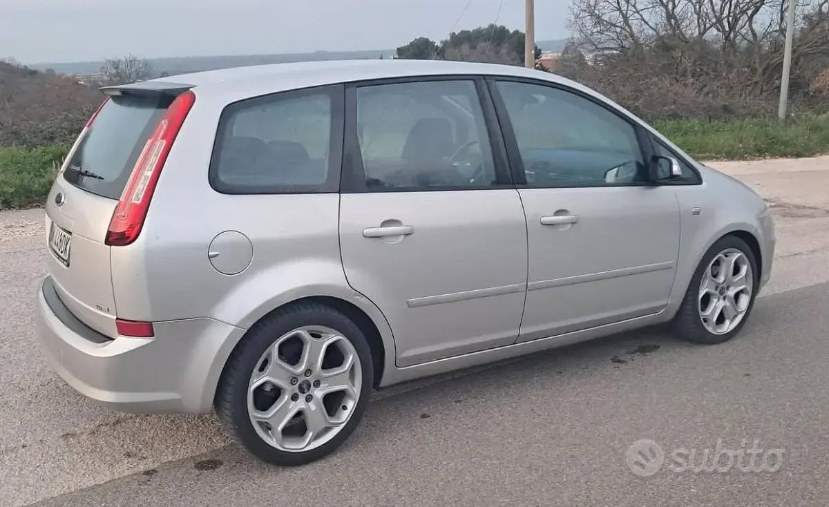 Usata Ford C-MAX Titanium 90 CV (66 kW) 2008 Gray Monovolume