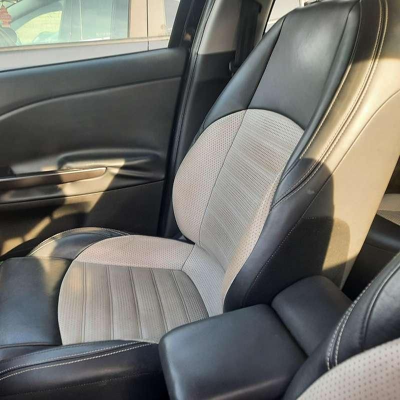 Usata Alfa Romeo Giulietta Exclusive 120 CV (88 kW) 2015 Nero Utilitaria