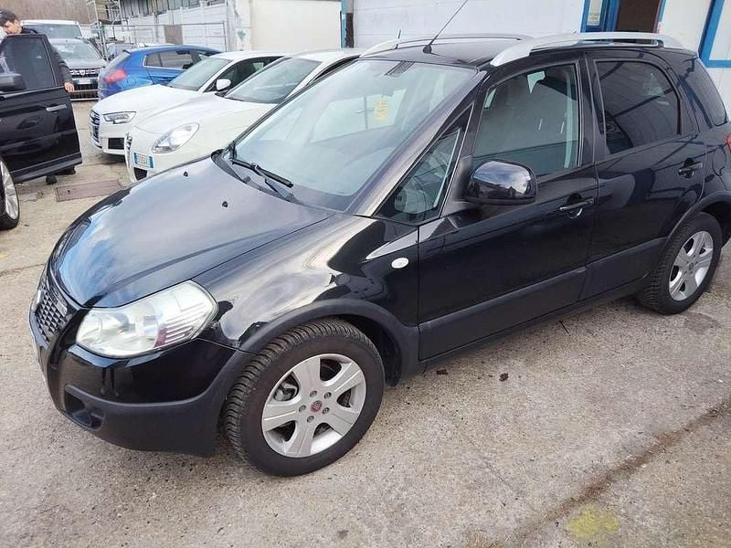 Usata Fiat Sedici Dynamic 120 CV (88 kW) 2008 SUV