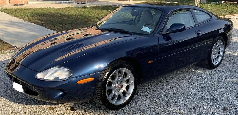 Usata Jaguar XKR 363 CV (266 kW) 1999 Coupé