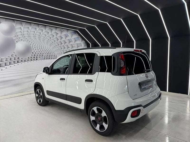 Usata Fiat Panda Cross Cross 69 CV (50 kW) 2023 Bianco e nero Utilitaria