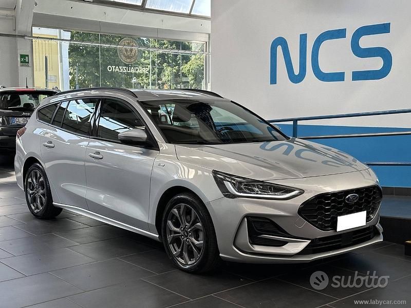 Usata Ford Focus ST 125 CV (91 kW) 2023 Argento Station wagon