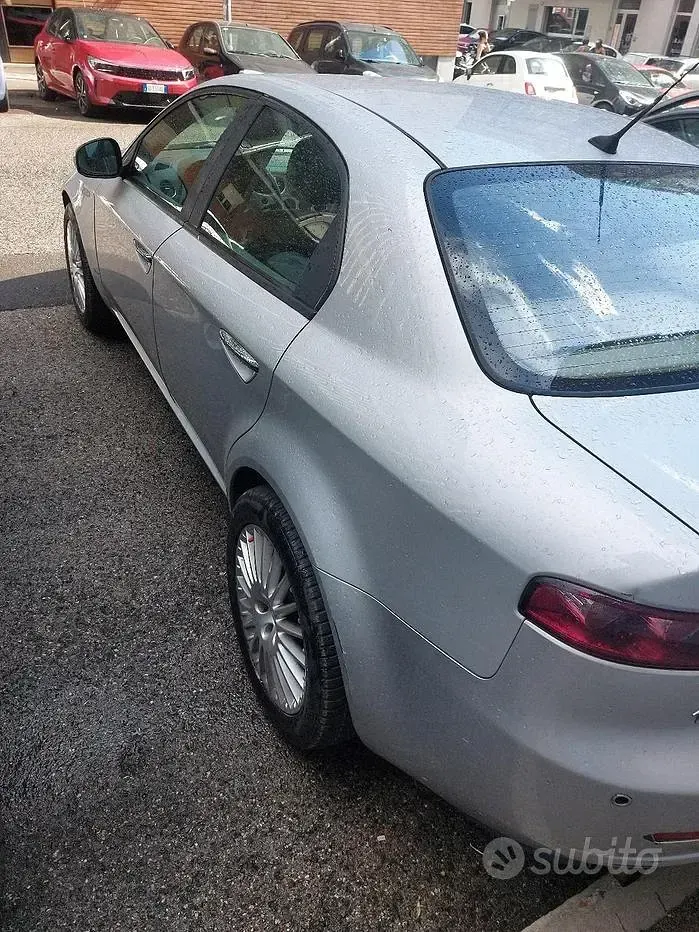 Usata Alfa Romeo 159 150 CV (110 kW) 2006 Grigio Berlina