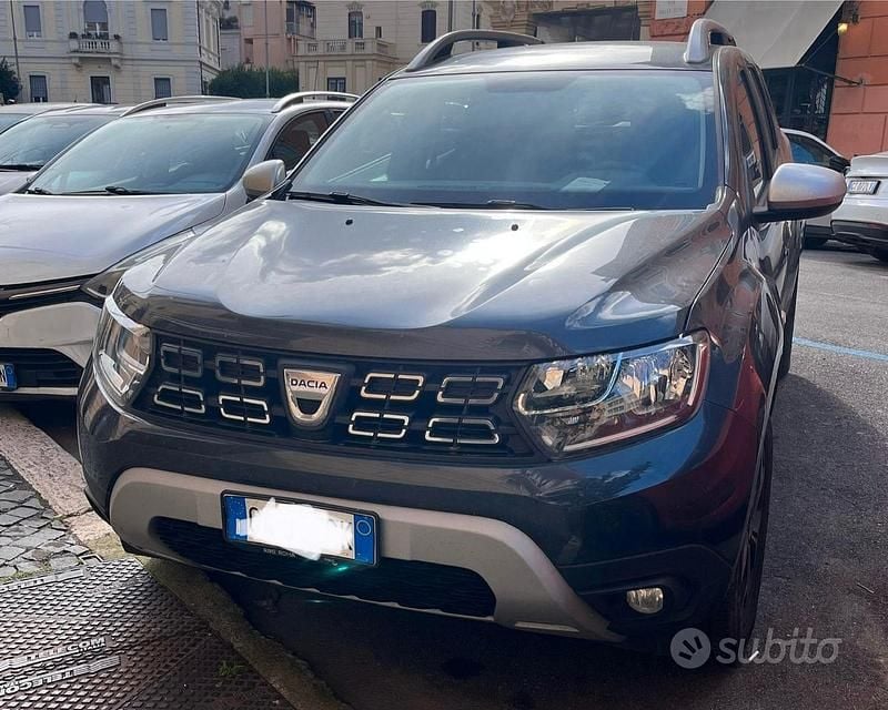 Usata Dacia Duster Prestige 101 CV (74 kW) 2020 Grigio SUV