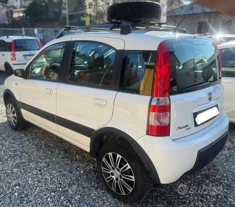 Usata Fiat Panda 4x4 59 CV (43 kW) 2007 Bianco Utilitaria