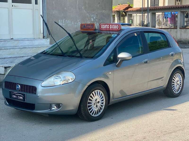 Grigio Usata 2006 Fiat Grande Punto Dynamic Due volumi | 1950 € (Ottimo prezzo) - Immagine 1/4