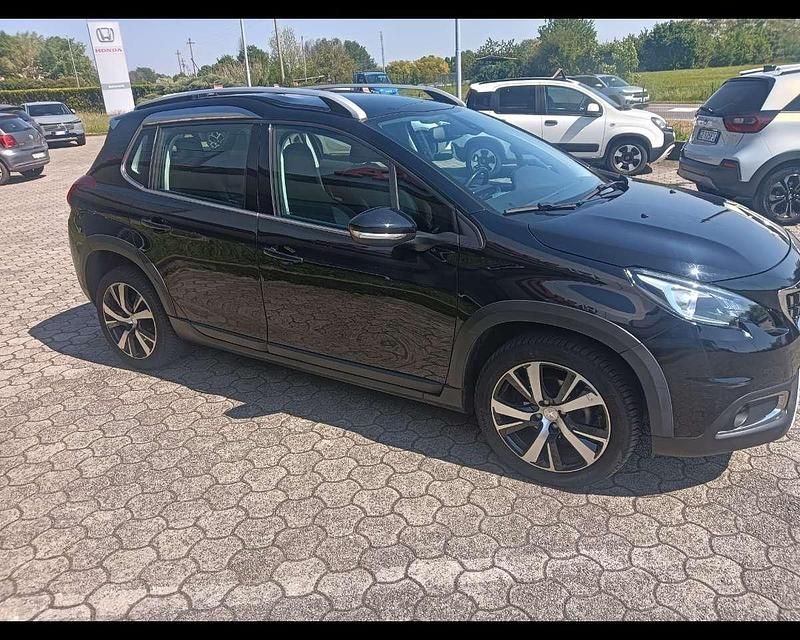 Usata Peugeot 2008 Allure 102 CV (75 kW) 2019 Nero SUV